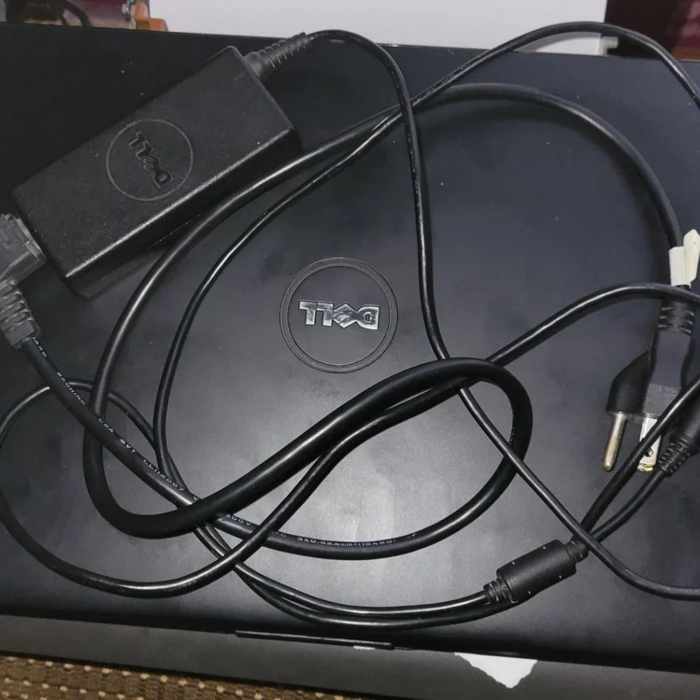 Dell Inspiron 1545 Laptop